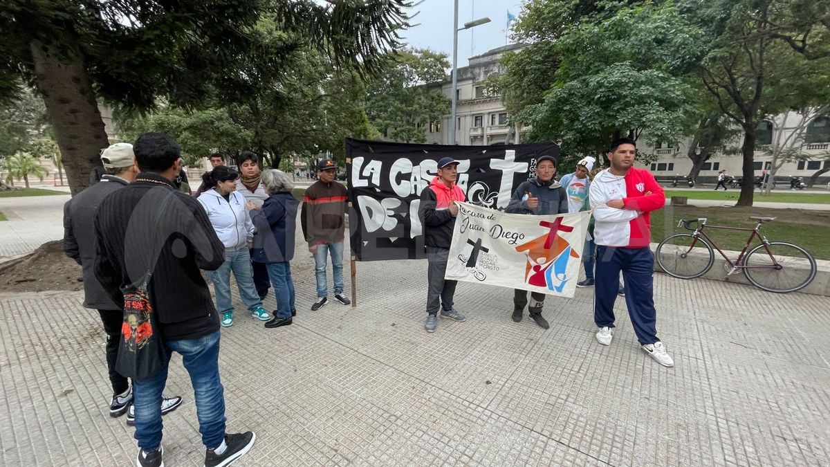 En Santa Fe se concentraron en Plaza 25 de Mayo. En Santa Fe se concentraron en Plaza 25 de Mayo.