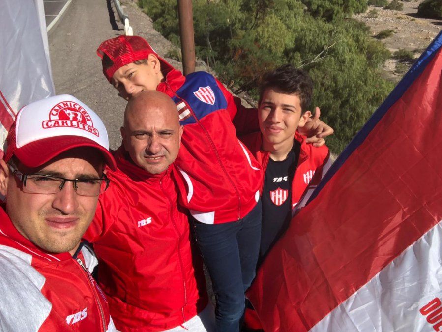 Las mejores imágenes de los primeros hinchas de Unión en EcuadorCuánto sale comer una asado en QuitoAsí será el viaje de Unión a Ecuador