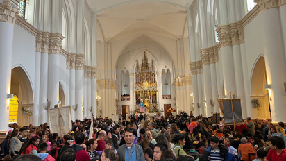 Peregrinación a Guadalupe: pese a la lluvia, cientos de fieles fueron a la Basílica para celebrar a la Virgen