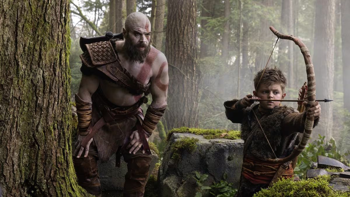 Ryan Hurst asume el desafío de interpretar a un Kratos más maduro y contenido, centrando la trama en su evolución emocional como padre. Ryan Hurst asume el desafío de interpretar a un Kratos más maduro y contenido, centrando la trama en su evolución emocional como padre.