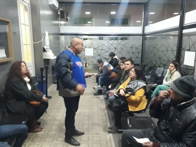 Hay atención en el Registro Civil pero no se reciben pagos por una protesta luego del robo