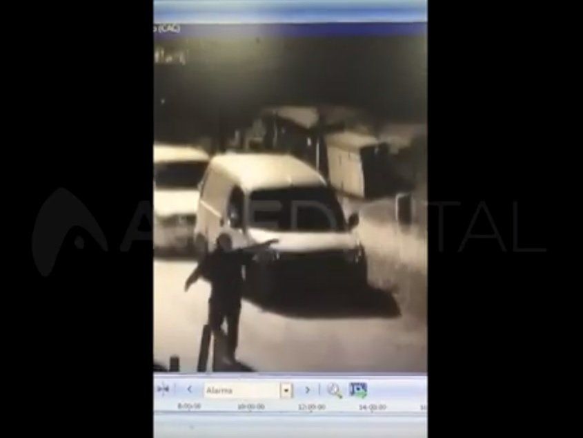 Balaceras en Centenario: las cámaras del 911 registraron el momento de los disparos