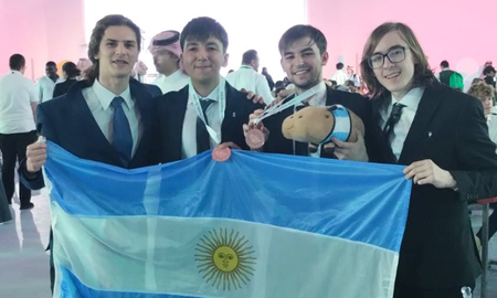 Nacido en Sunchales, Agustín Boutet forma parte del equipo argentino que compitió en la Olimpíada Internacional de Química. Nacido en Sunchales, Agustín Boutet forma parte del equipo argentino que compitió en la Olimpíada Internacional de Química.