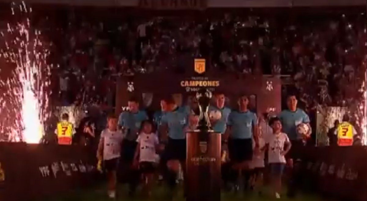 Así aparecieron River y Colón para jugar la final del Trofeo de Campeones