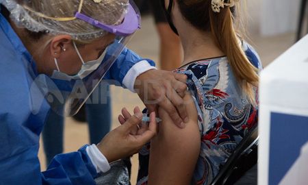 Aire de Santa Fe | Vacunacion covid docentes Sinopharm China 8012
