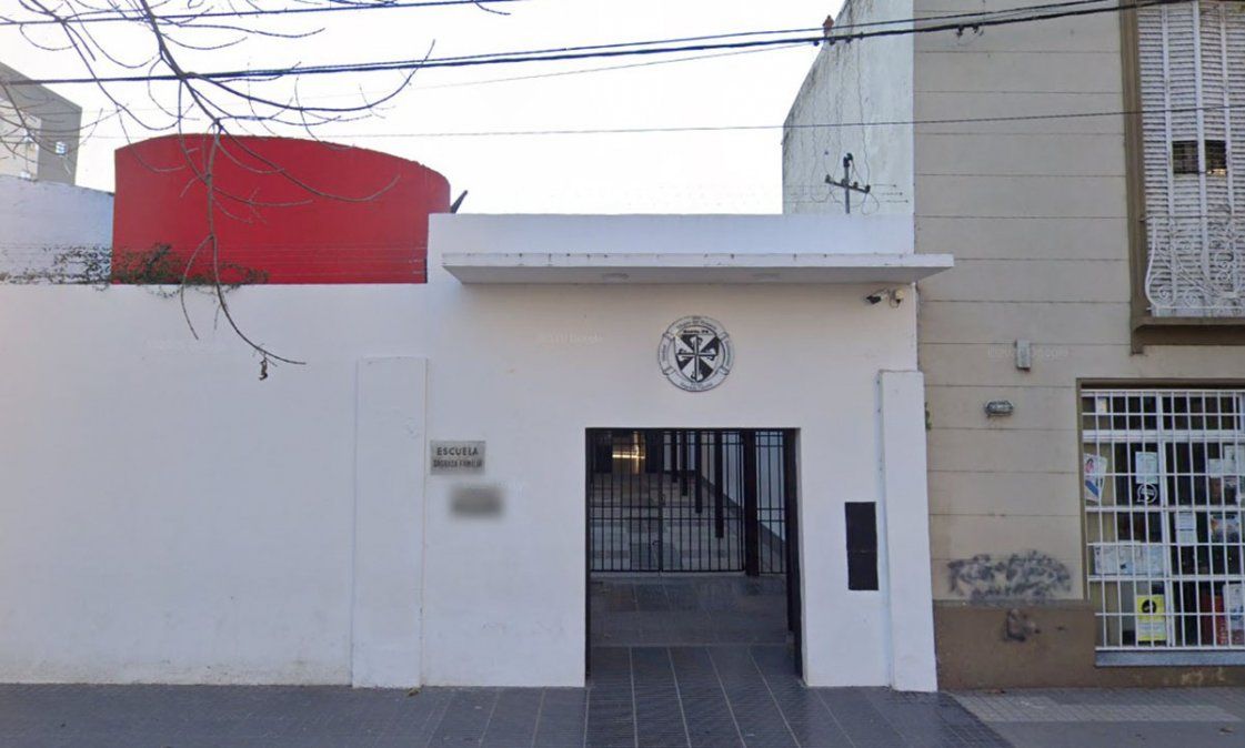 El Colegio Sangrada Familia de la ciudad de Santa Fe está ubicado en 4 de Enero 1246.&nbsp;