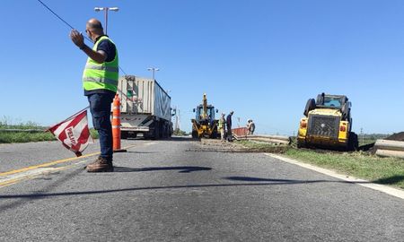 circunvalacion oeste: por mantenimiento este jueves reduciran la calzada circunvalacion oeste: por mantenimiento este jueves reduciran la calzada