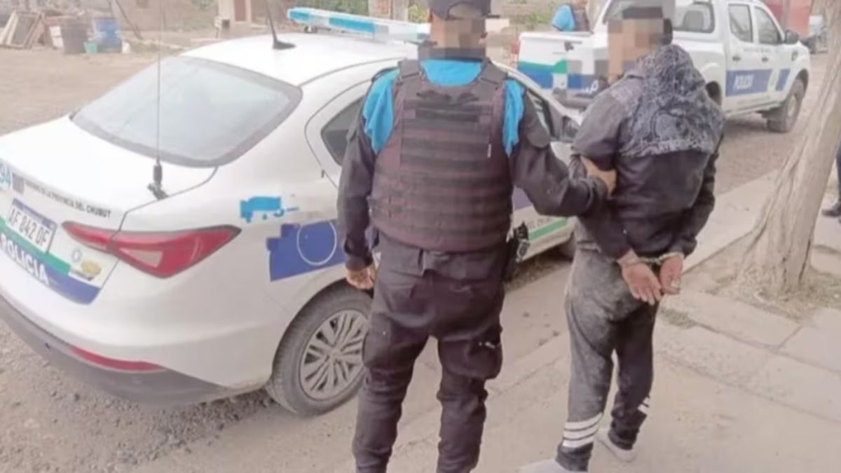 Cumplía prisión domiciliaria pero se dio a la fuga. Cumplía prisión domiciliaria pero se dio a la fuga.