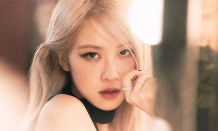 Rosé, la integrante del grupo de Kpop, BLACKPINK sorprendió a sus fans con su nuevo vídeo musical, Gone. Rosé, la integrante del grupo de Kpop, BLACKPINK sorprendió a sus fans con su nuevo vídeo musical, Gone.