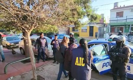 Salas cuando fue atrapada por pesquisas de la Agencia de Investigación Criminal en su casa de Córdoba. Salas cuando fue atrapada por pesquisas de la Agencia de Investigación Criminal en su casa de Córdoba.