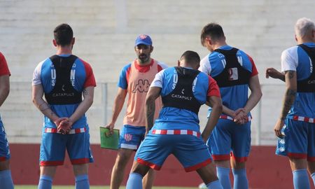 Unión vuelve a la actividad en el día de hoy ante Newell´s en Rosario. Unión vuelve a la actividad en el día de hoy ante Newell´s en Rosario.