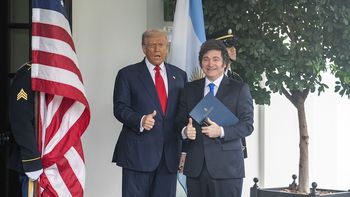 Pese al apoyo de Trump, las turbulencias dominan la economía y la política en Argentina