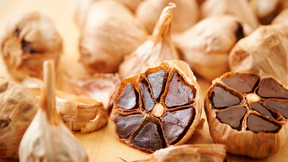 Los poderosos efectos de estos SUPERALIMENTOS para reducir el colesterol y el azúcar en sangre