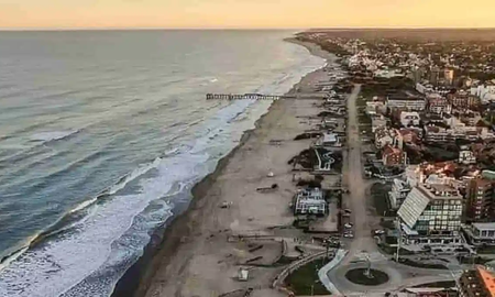 Cuánto cuesta comer en la playa de Pinamar Cuánto cuesta comer en la playa de Pinamar