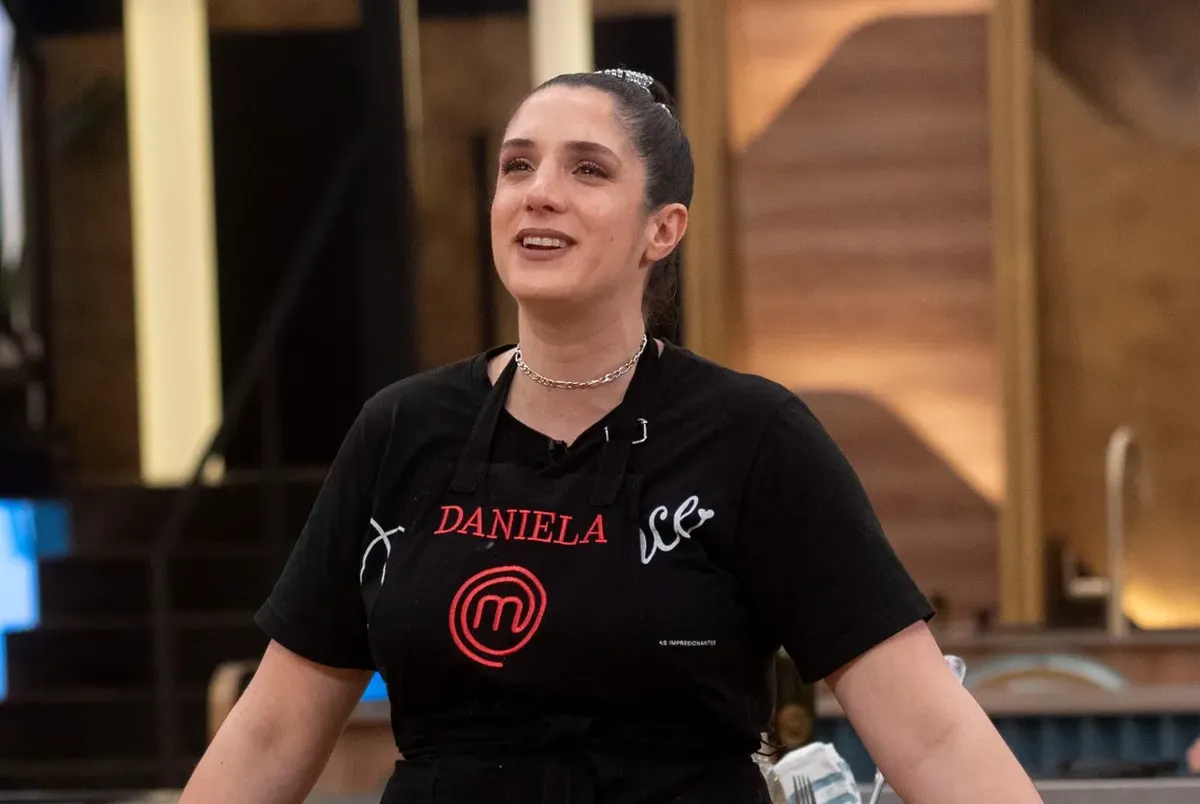 Daniela Kompfel fue eliminada de MasterChef y los televidentes no lo soportaron: denunciaron que Telefe cometió fraude. Daniela Kompfel fue eliminada de MasterChef y los televidentes no lo soportaron: denunciaron que Telefe cometió fraude.