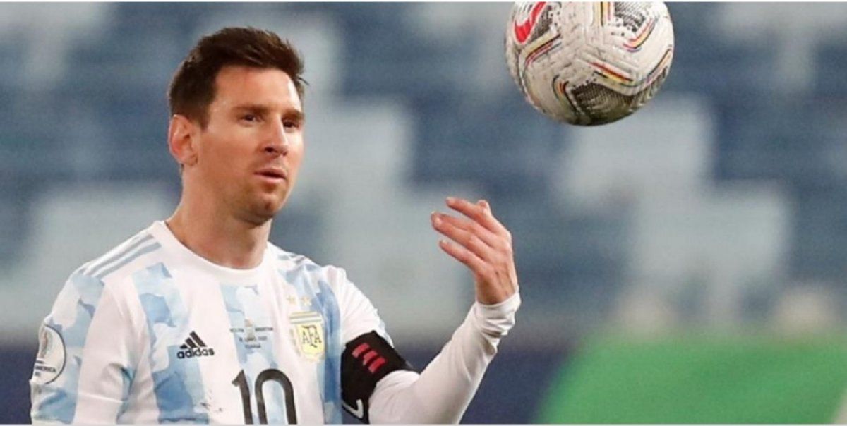 Lionel Messi y la imagen viral que fue captada&nbsp;antes de su golazo a Ecuador que es considerada una obra de arte.