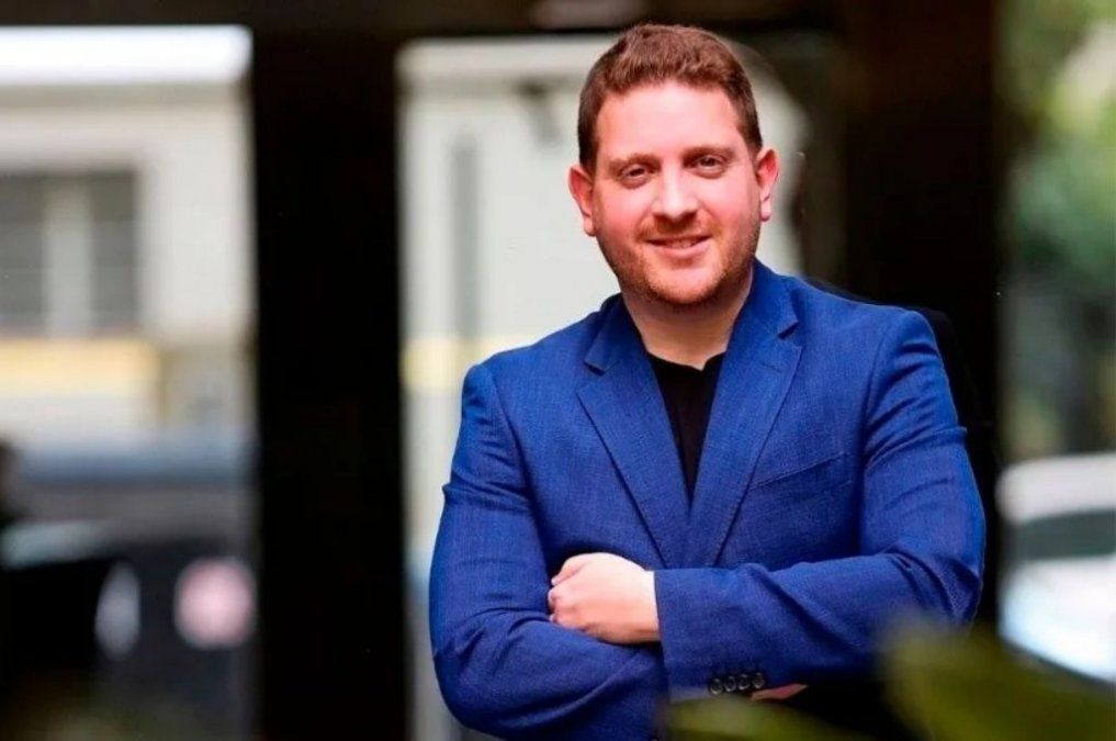 Jonatan, hijo de Mauro Viale y Leonor Schwadron.