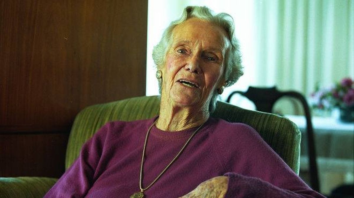 Esta inigualable mujer, cuyo nombre quedó atesorado para todos los tiempos a partir de 1991, cuando ingresó en el prestigioso International Swimming Hall of Fame (Hall de la Fama de la Natación, sito en Fort Lauderdale, Florida, Estados Unidos), nos dejó el 15 de enero de 2003, a los 86 años.