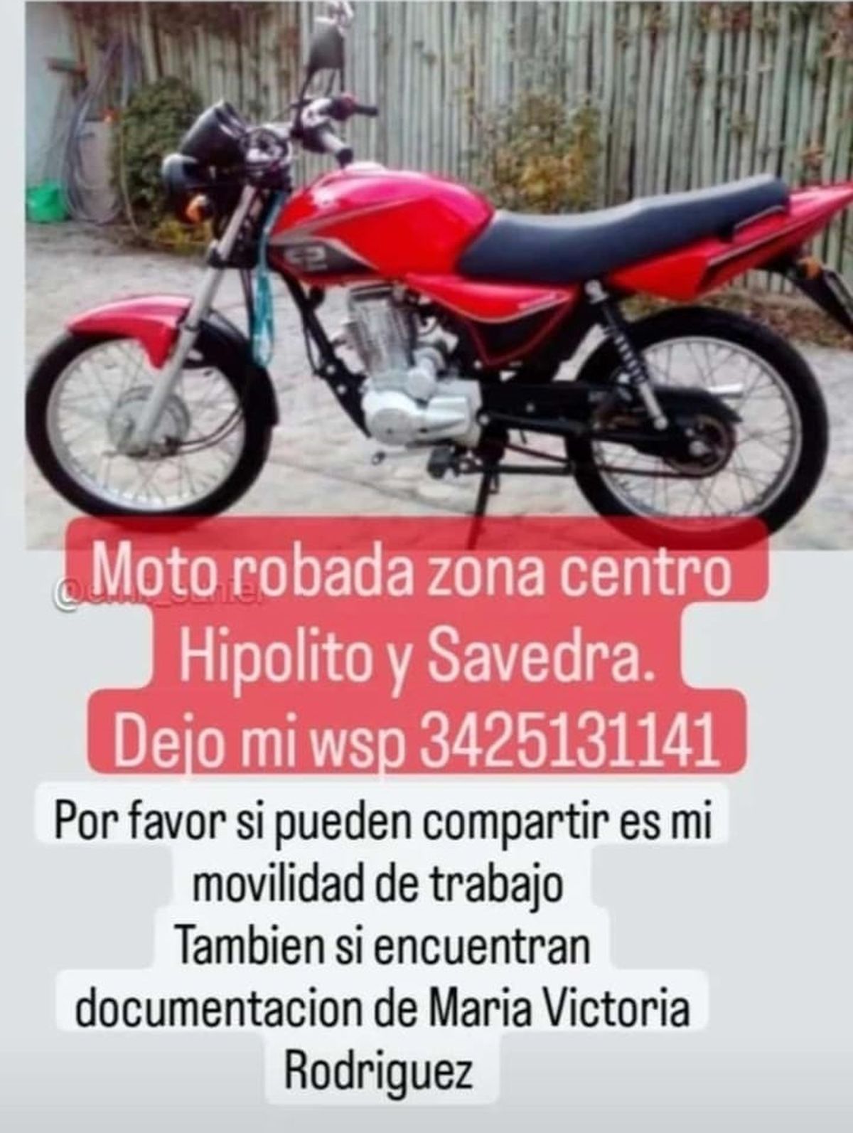 La víctima del robo contó que además de la moto también le robaron las zapatillas y una mochila.