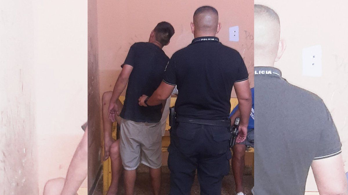 El sospechoso fue interceptado mientras llevaba un neumático al hombro en barrio Ciudadela