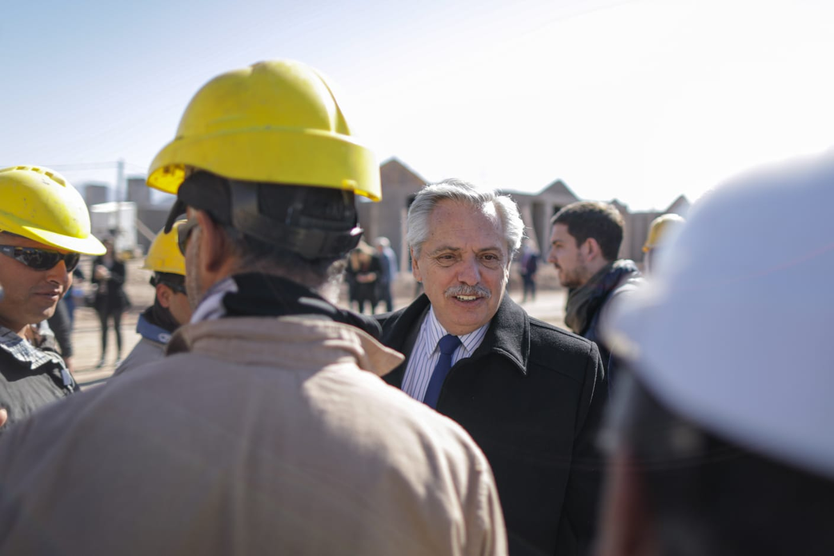 Fernández afirmó que el Gobierno nacional está “cerca de construir la casa número 50.000 y de terminarla y entregarla y queremos que sea acá, en San Juan”.