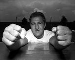 A Rocky Marciano se lo considera como el único monarca de la máxima división que se retiró invicto, con un supuesto récord de 49-0 (43 ko), lo que es totalmente erróneo porque el dato fue refutado por distintas investigaciones históricas. A Rocky Marciano se lo considera como el único monarca de la máxima división que se retiró invicto, con un supuesto récord de 49-0 (43 ko), lo que es totalmente erróneo porque el dato fue refutado por distintas investigaciones históricas.