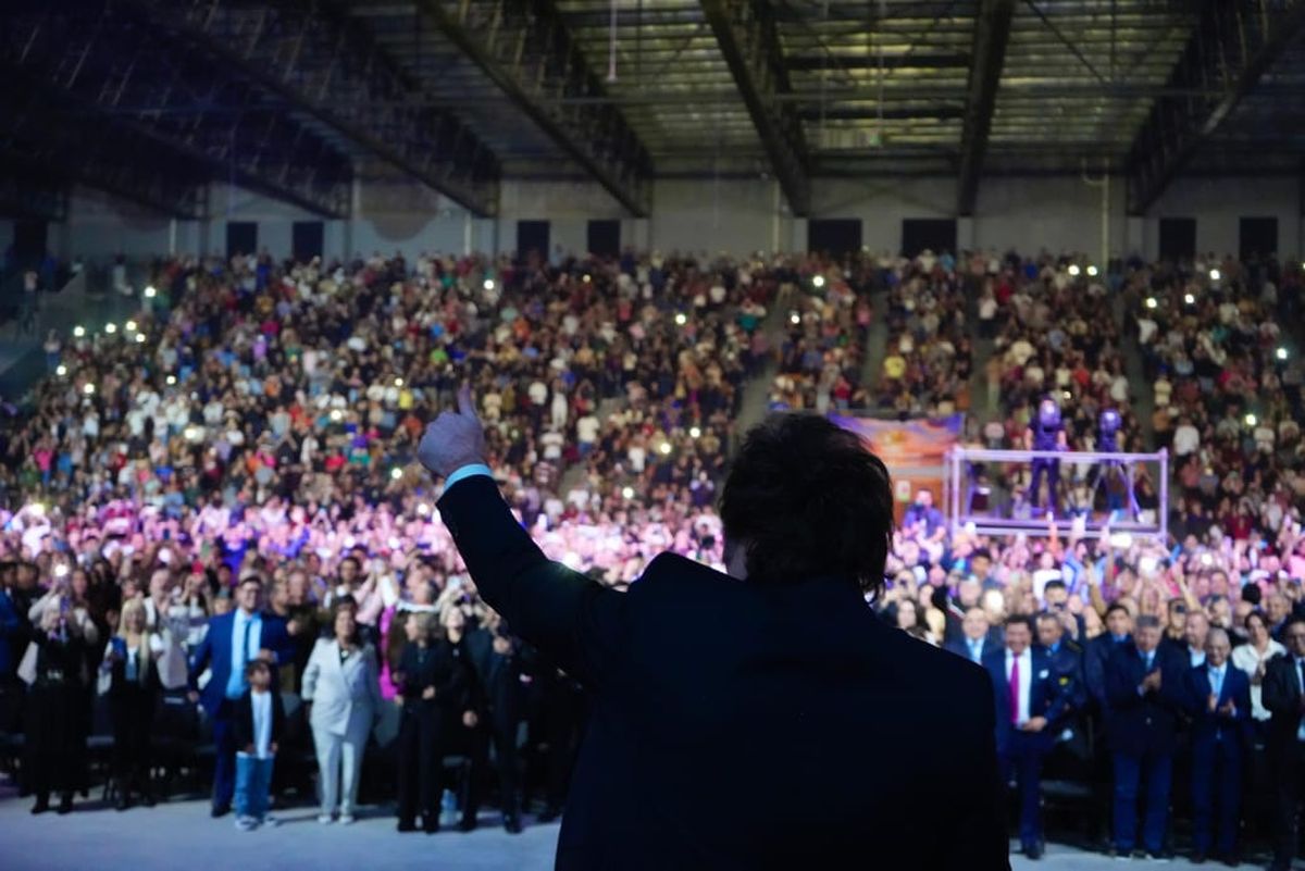 El presidente Javier Milei dio un discurso ante líderes evangélicos durante el cierre de un congreso religioso en la provincia de Chaco. El presidente Javier Milei dio un discurso ante líderes evangélicos durante el cierre de un congreso religioso en la provincia de Chaco.