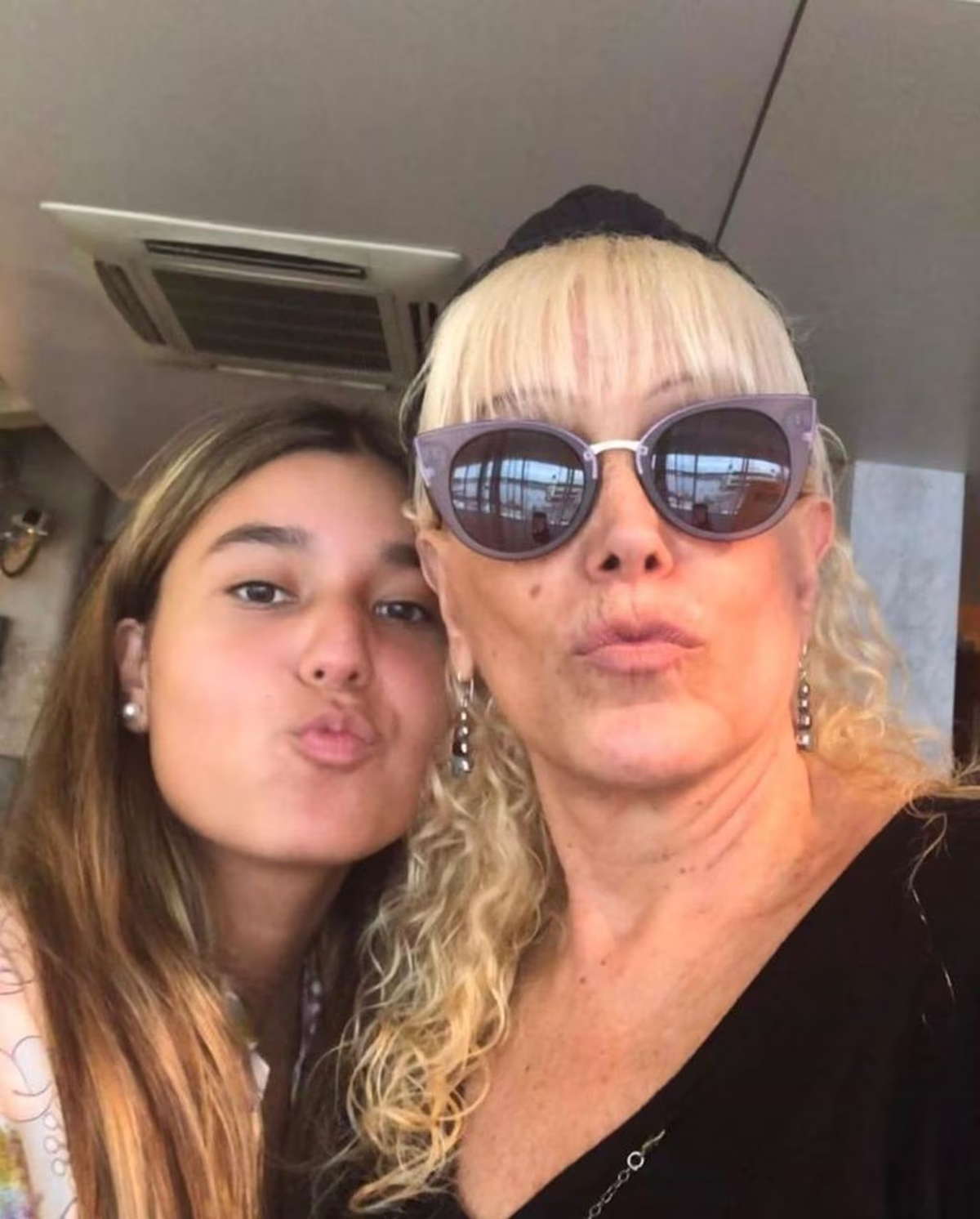 Valeria Lynch habría echado de su casa a la hija de Cau Bornes.