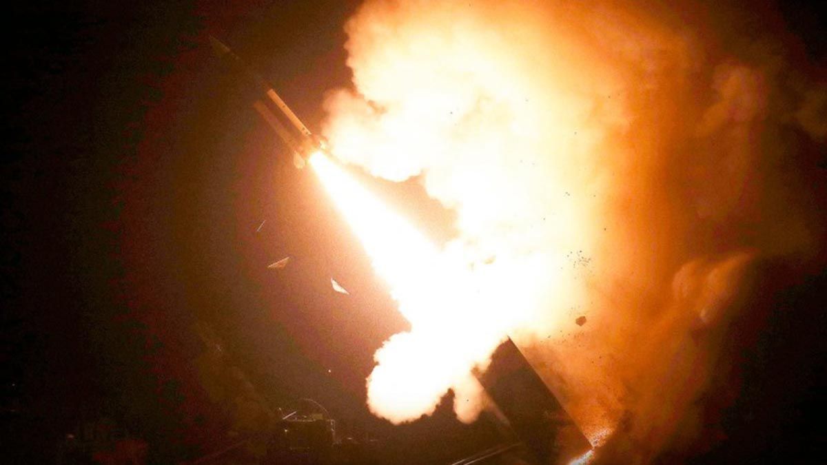 Corea del Sur y Estados Unidos dispararon cuatro misiles en respuesta al lanzamiento de un proyectil norcoreano que sobrevoló territorio japonés el lunes pasado.