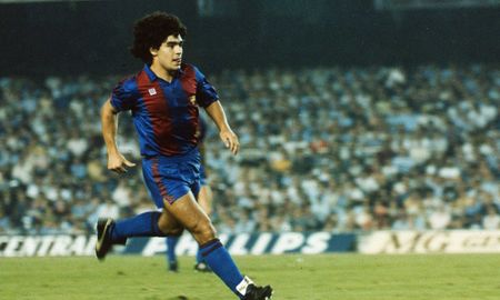barcelona homenajea a maradona y messi por el partido ante napoli en champions barcelona homenajea a maradona y messi por el partido ante napoli en champions