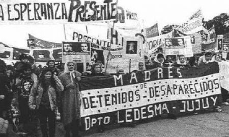 La Noche del Apagón se inició con los cortes de luz ordenados por la empresa Ledesma, en la localidad de Libertador General San Martín, lo que facilitó las operaciones de los represores entre el 20 y 27 de julio de 1976. La Noche del Apagón se inició con los cortes de luz ordenados por la empresa Ledesma, en la localidad de Libertador General San Martín, lo que facilitó las operaciones de los represores entre el 20 y 27 de julio de 1976.