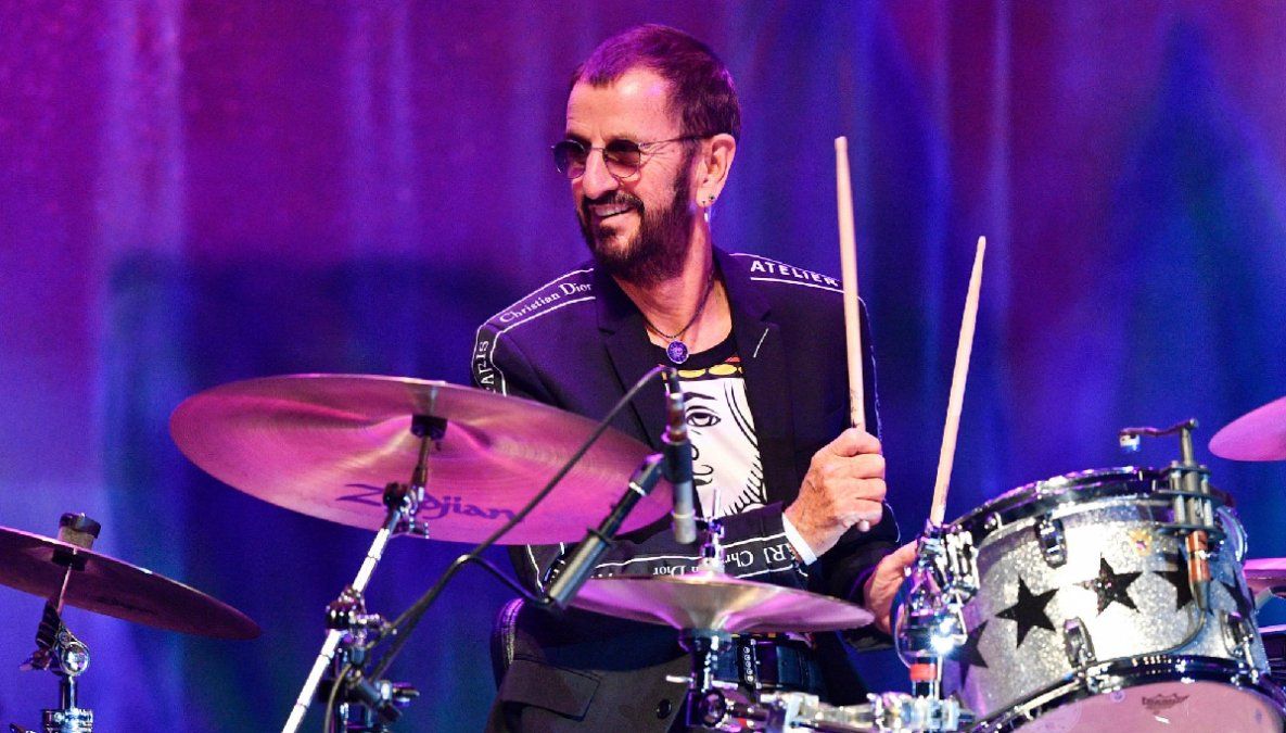 El músico, famoso por integrar una de las mejores bandas de la historia del rock, continúa vigente a sus 80 años. 