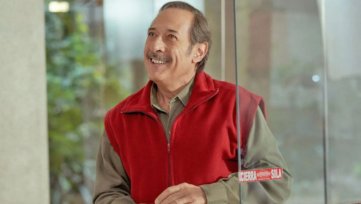 El actor Guillermo Francella y los productores de la nueva serie