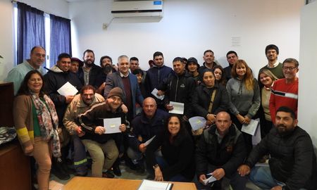 La Municipalidad de Sauce Viejo hizo efectivo el pase a planta de 19 empleados de diferentes áreas.