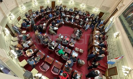Los legisladores avanzaron sobre la sanción a Lescano por tener una oficina paralela al MPA. Los legisladores avanzaron sobre la sanción a Lescano por tener una oficina paralela al MPA.