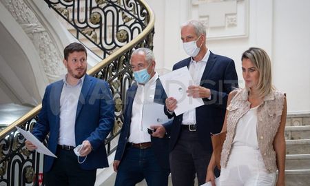 La oposición. Angelini, Barletta, Scarpín y Losada estuvieron presentes en la reunión con el gobierno provincial. La oposición. Angelini, Barletta, Scarpín y Losada estuvieron presentes en la reunión con el gobierno provincial.