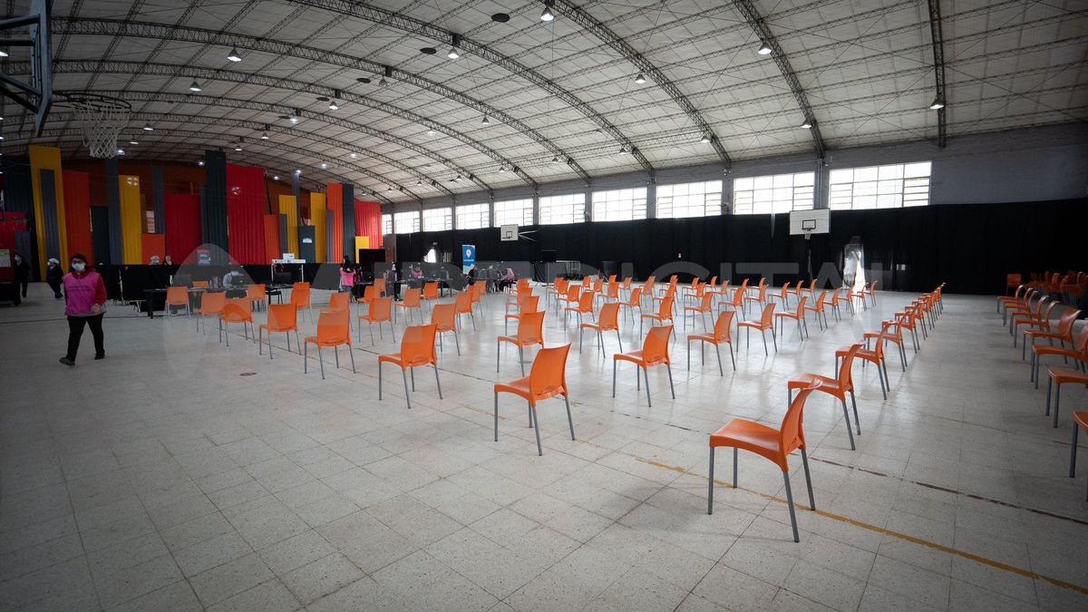 En calma. Así está La Esquina Encendida en su último día antes del cierre.