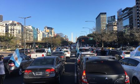 Miles de personas marchan en el Obelisco en contra de la reforma judicial en defensa de la libertad. Miles de personas marchan en el Obelisco en contra de la reforma judicial en defensa de la libertad.