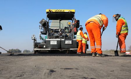 El Ministerio de Infraestructura, Servicios Públicos y Hábitat, a través de la Dirección Provincial de Vialidad, realizará el próximo lunes 9 de noviembre la apertura de sobres para el mantenimiento de rutas en seis departamentos de la provincia El Ministerio de Infraestructura, Servicios Públicos y Hábitat, a través de la Dirección Provincial de Vialidad, realizará el próximo lunes 9 de noviembre la apertura de sobres para el mantenimiento de rutas en seis departamentos de la provincia