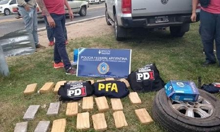 A un costado de la ruta. El desbarate de la organización se dio el 11 de octubre del 2017 tras un operativo montado entre fuerzas provinciales y federales que seguían los pasos de los involucrados. A un costado de la ruta. El desbarate de la organización se dio el 11 de octubre del 2017 tras un operativo montado entre fuerzas provinciales y federales que seguían los pasos de los involucrados.