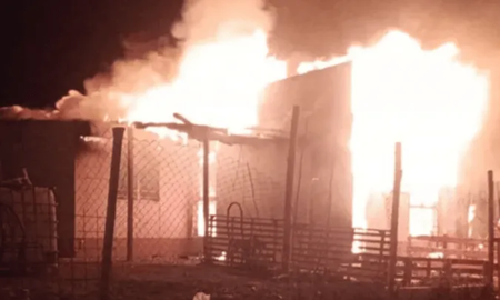 Un bebé de 10 meses perdió la vida en incendio que se desató en una vivienda de Neuquén. Un bebé de 10 meses perdió la vida en incendio que se desató en una vivienda de Neuquén.