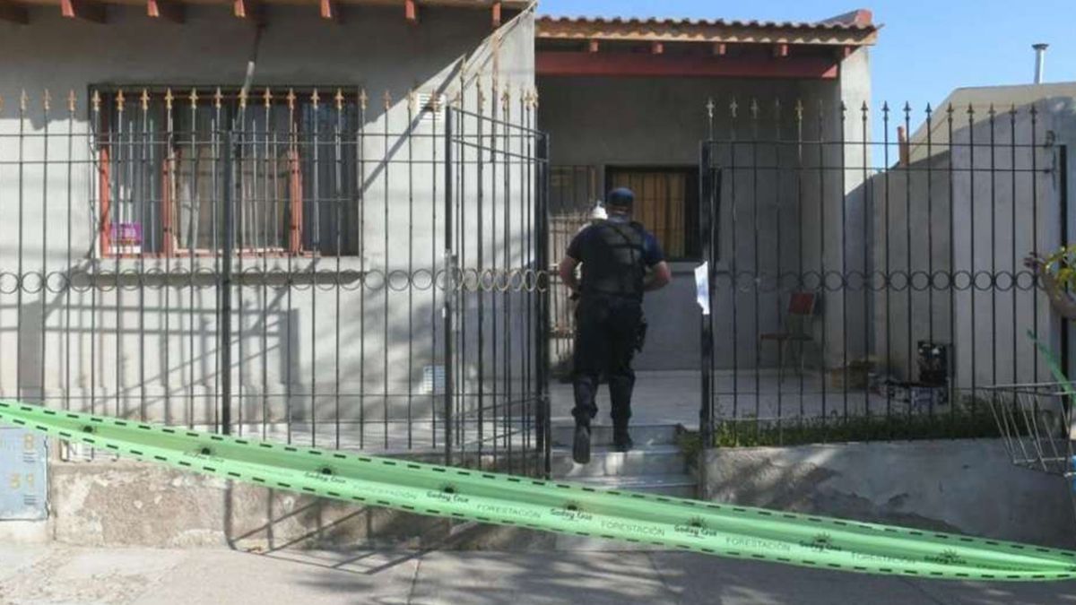 Una mujer de 62 años asesinó de una puñalada a su inquilino porque le debía un año de cuotas