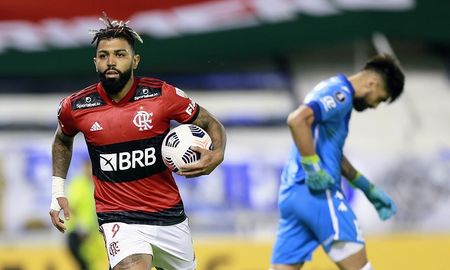 Flamengo supo sostenerse en el resultado y logró dar vuelta un partido complicado frente a Vélez. Flamengo supo sostenerse en el resultado y logró dar vuelta un partido complicado frente a Vélez.