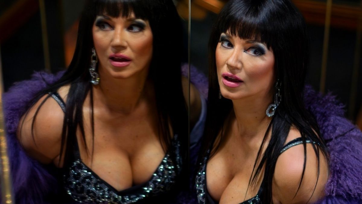 Griselda Siciliani se pone en la piel de Moria Casán para la nueva serie biográfica de la One. Griselda Siciliani se pone en la piel de Moria Casán para la nueva serie biográfica de la One. 