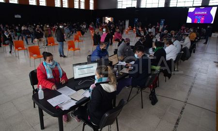 Este miércoles vacunan a 29.888 santafesinos. Este miércoles vacunan a 29.888 santafesinos.