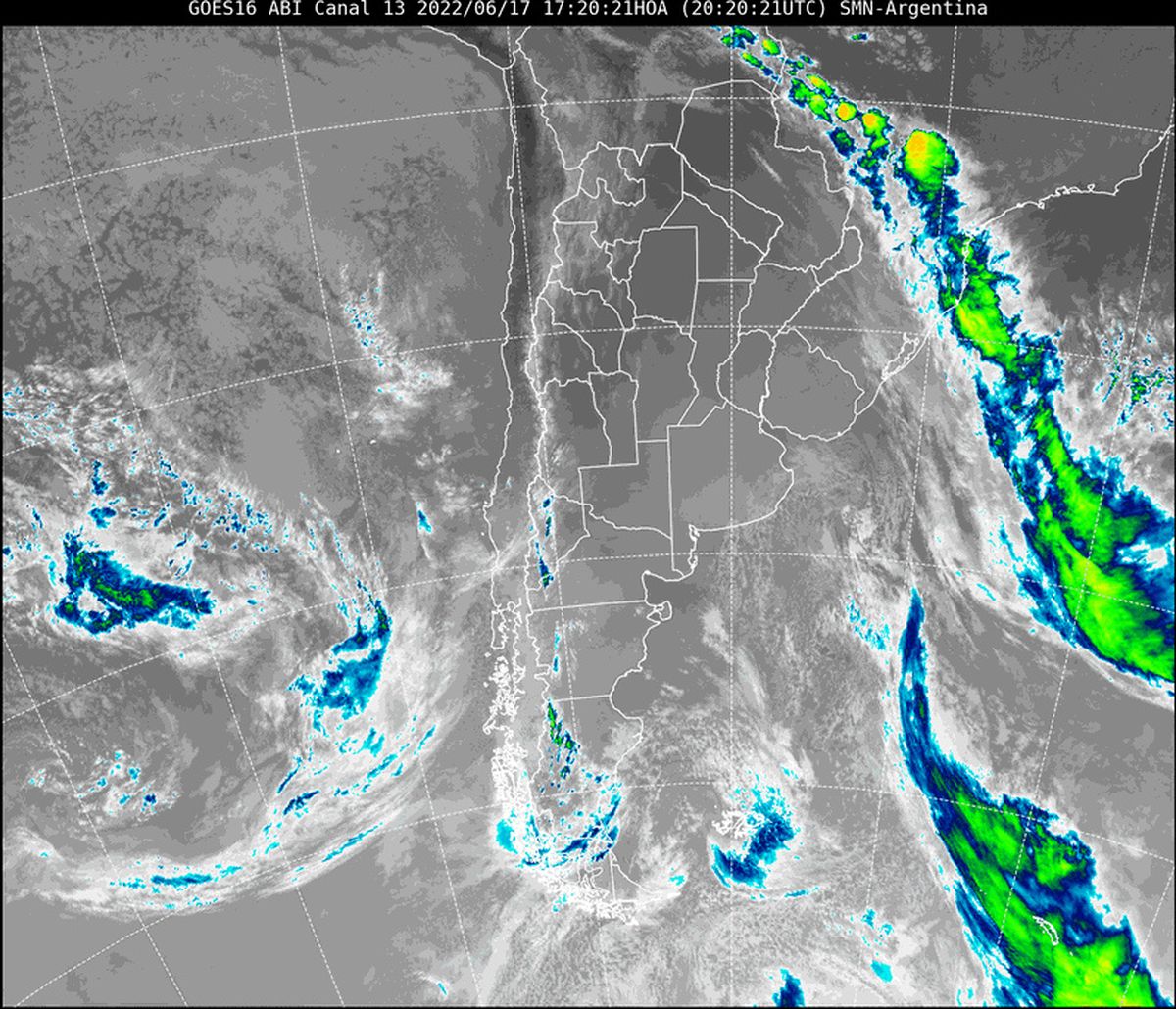 En la imagen satelital se observa poca nubosidad en la mayor parte del territorio nacional.