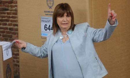 “Voy a ser presidente, no puedo retirarme”, respondió la dirigente del PRO ante una consulta de su futuro político tras los comicios. “Voy a ser presidente, no puedo retirarme”, respondió la dirigente del PRO ante una consulta de su futuro político tras los comicios.