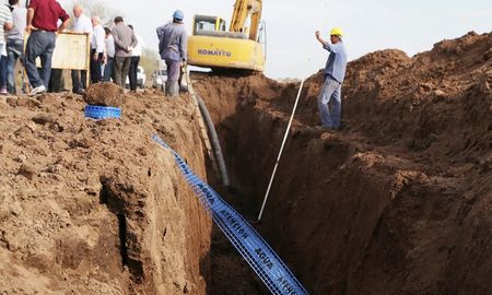 La proyección de los acueductos son centrales para el desarrollo de la política. La proyección de los acueductos son centrales para el desarrollo de la política.