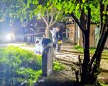 Asesinaron a balazos a un joven de 19 años en Villa Gobernador Gálvez. Asesinaron a balazos a un joven de 19 años en Villa Gobernador Gálvez.
