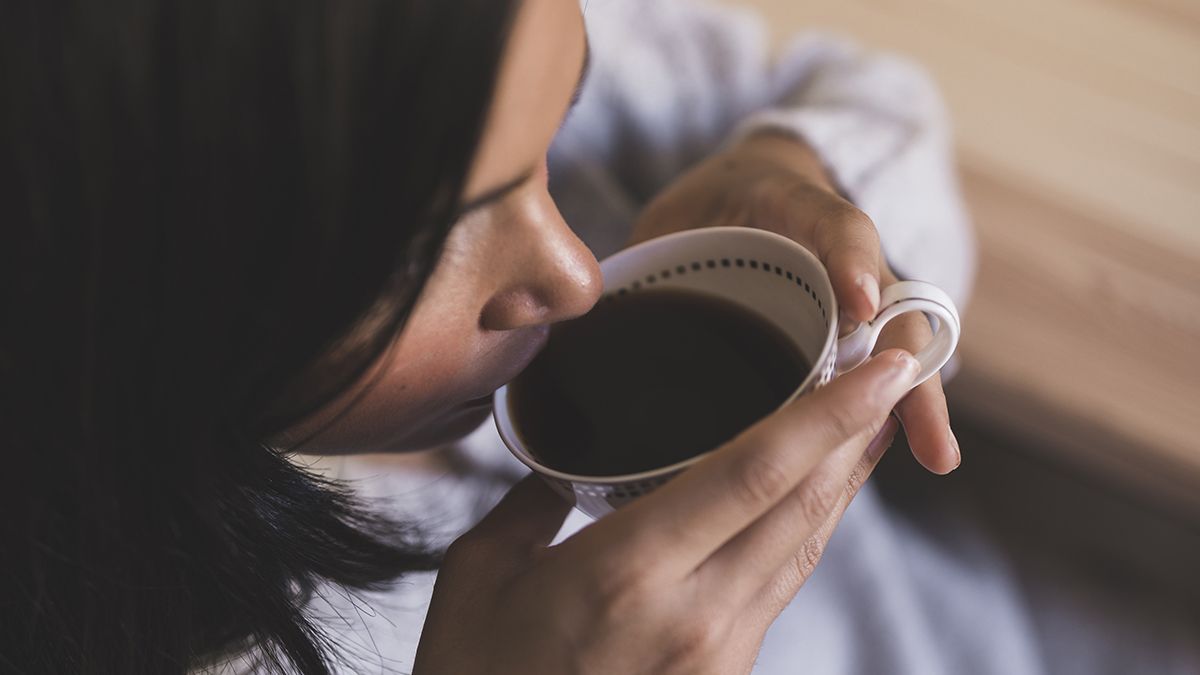 No recomiendan tomar café después de las 17 horas, para poder dormir bien. No recomiendan tomar café después de las 17 horas, para poder dormir bien.